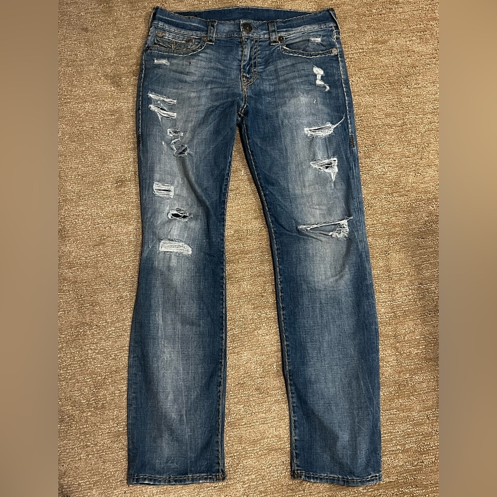 True Religion light ripped jeans 💧